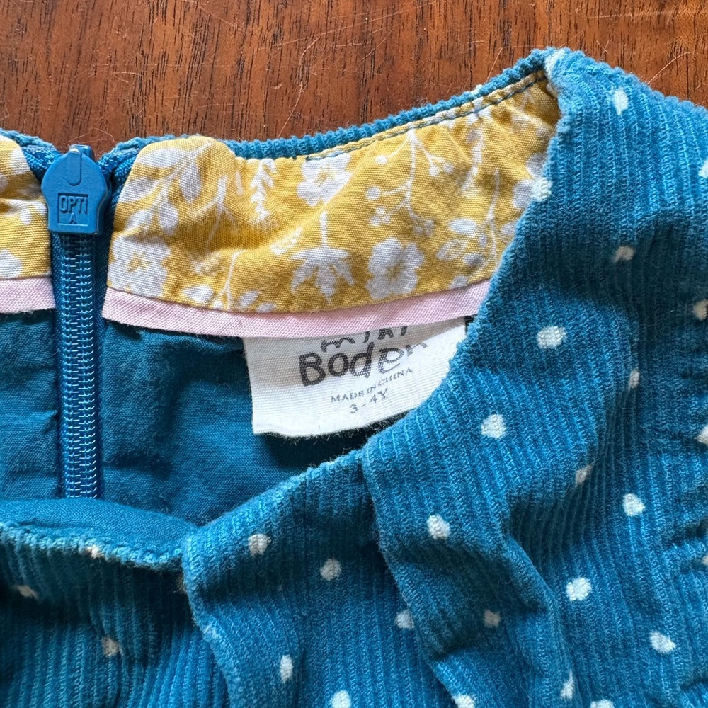 Mini Boden Corduroy Dress with Squirrel Appliqué - Picture 2 of 5